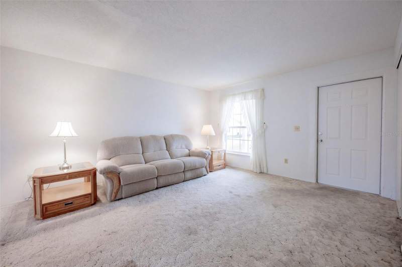 3 bedroom Single Family Residence at 6657 Gunnell Court, Sky Lakeb, Orlando — photo 3