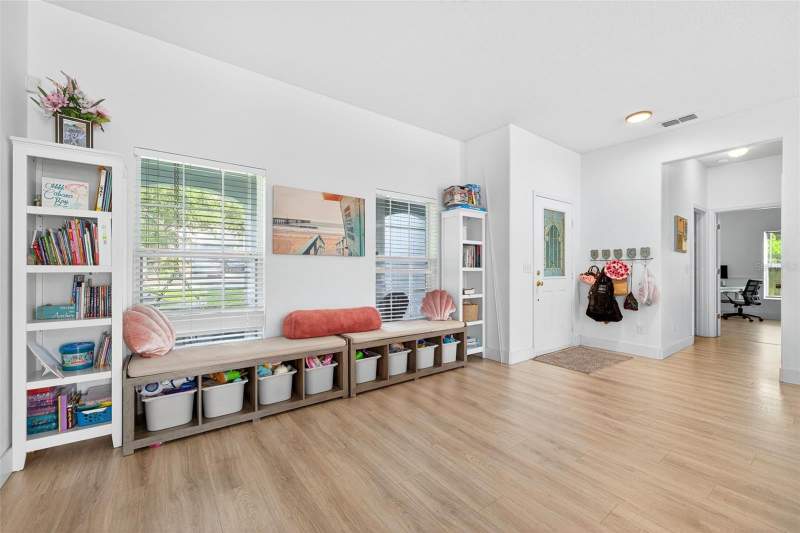 6 bedroom Single Family Residence at 20930 Sullivan Ranch Boulevard, Sullivan Ranch Sub, Mount Dora — photo 4