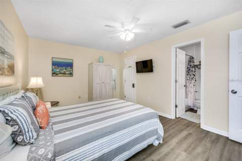 260 Medallion Boulevard #F, Madeira Beach FL - photo 12 of 30
