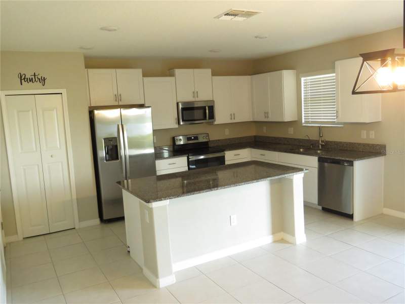 4 bedroom Single Family Residence at 15518 Miller Creek Drive, Cypress Mill Ph 3, Sun City Center — photo 2