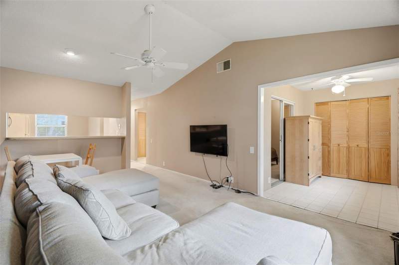 1 bedroom Condominium at 5265 E Bay Drive #723, Bay Oaks Condo, Clearwater — photo 5