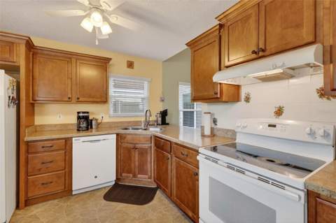 4900 Heron Run Circle, Leesburg FL - photo 13 of 31