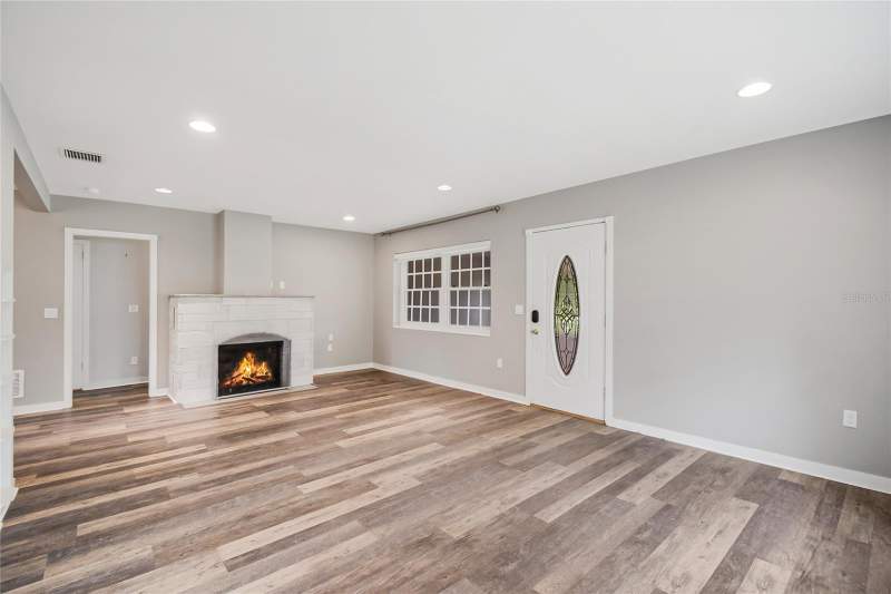 2 bedroom Single Family Residence at 1635 Gertrude Place, Sylvan Shores, Mount Dora — photo 3