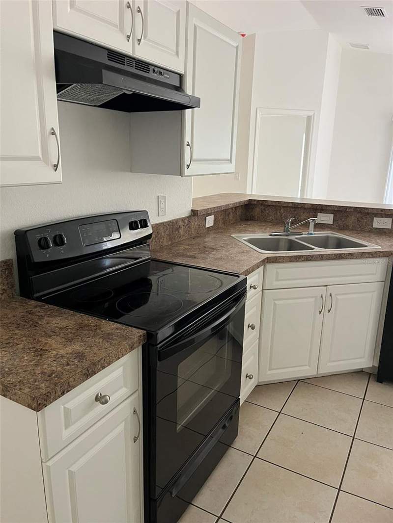 3 bedroom Single Family Residence at 3049 SE 38th Avenue, Treasure Island Un 02, Okeechobee — photo 5