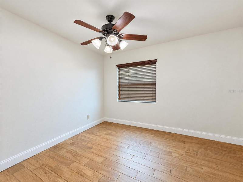 4 bedroom Single Family Residence at 3205 W Rogers Avenue, Mac Dill Park, Tampa — photo 4