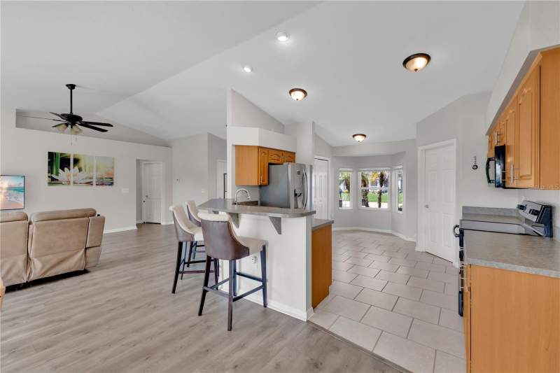 3 bedroom Single Family Residence at 6315 HAMPTON POINTE CIRCLE, HAMPTON POINTE, LAKELAND — photo 5