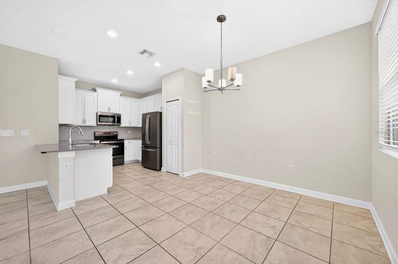 4 bedroom Townhouse at 4911 Tribute Trail, Storey Lake Tr K, Kissimmee — photo 5