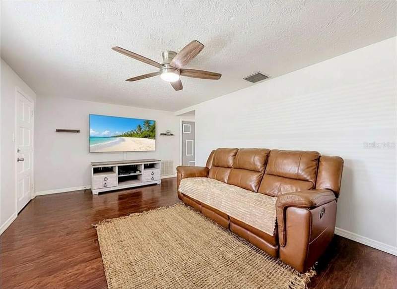 2 bedroom Single Family Residence at 2019 HESS DRIVE, RIDGEWOOD GARDENS, HOLIDAY — photo 5