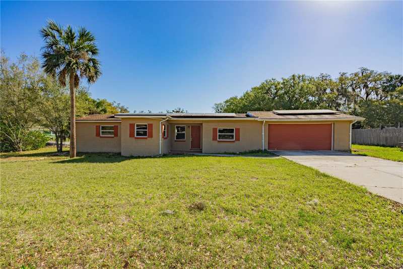 3 bedroom Single Family Residence at 805 S Stone Street, Hutchinsons, Deland — photo 1