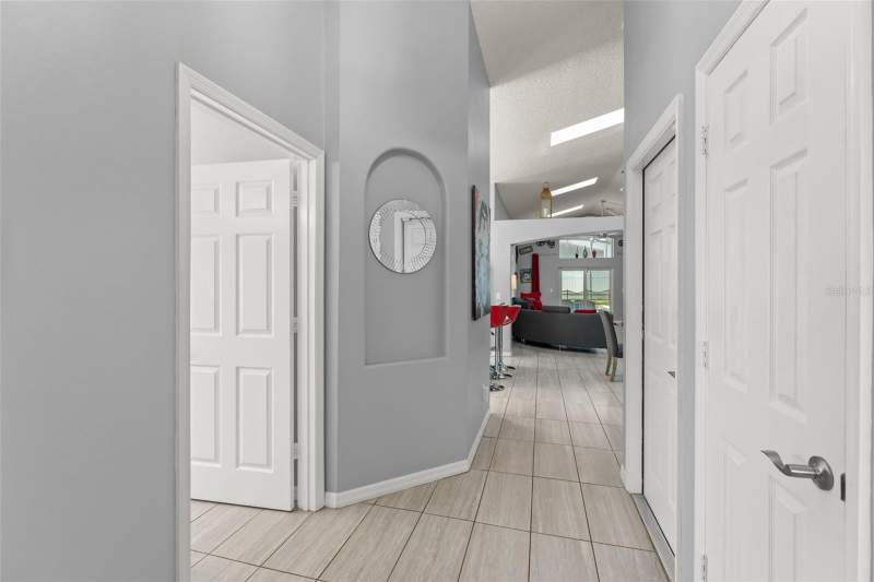 5 bedroom Single Family Residence at 8060 Santee Drive, Indian Creek Phase IV, Kissimmee — photo 3