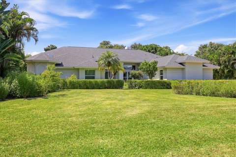 5006 Coco Plum Way, home for sale in Sarasota 34241
