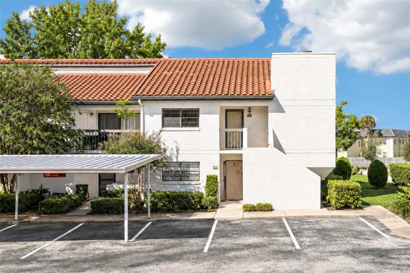 2 bedroom Condominium at 220 Killarney Bay Court #6-2, Killarney Bay Condo, Winter Park — photo 1