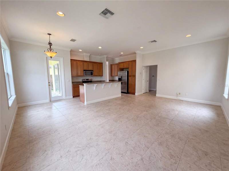 5 bedroom Single Family Residence at 6215 Interbay Boulevard, Speedway Place, Tampa — photo 3