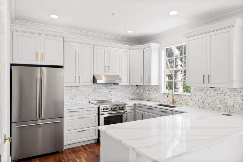 4 bedroom Townhouse at 2605 Espana Court, Audubon Villas Twnhms, Tampa — photo 4