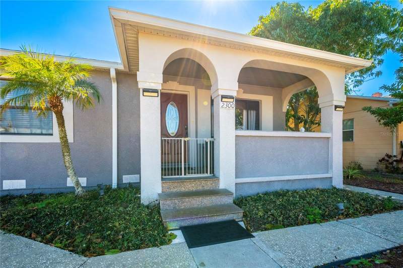 3 bedroom Single Family Residence at 2300 37th Avenue, Coolidge Park, St Petersburg — photo 3