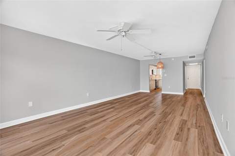 4570 Overlook Drive #175, St Petersburg FL - photo 17 of 41