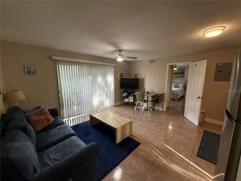1 bedroom Condominium at 4215 E Bay Drive #1702B, Woodside Village Condo, Clearwater — photo 2