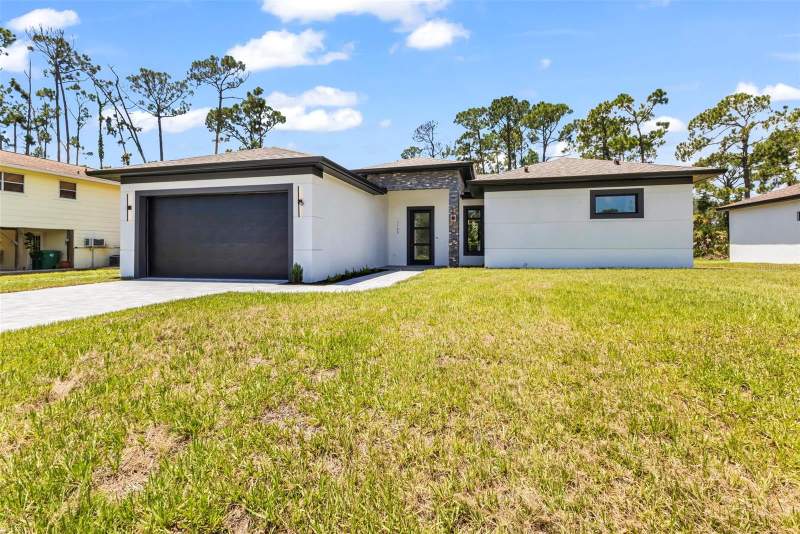 4 bedroom Single Family Residence at 1105 Cornelius Boulevard, Port Charlotte Sec 048, Port Charlotte — photo 3