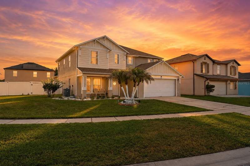 5 bedroom Single Family Residence at 831 Neptune Pointe Lane, Neptune Pointe, Kissimmee — photo 2