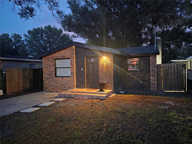 2 bedroom Single Family Residence at 4607 N 35th Street, Zion Heights Add, Tampa — photo 2