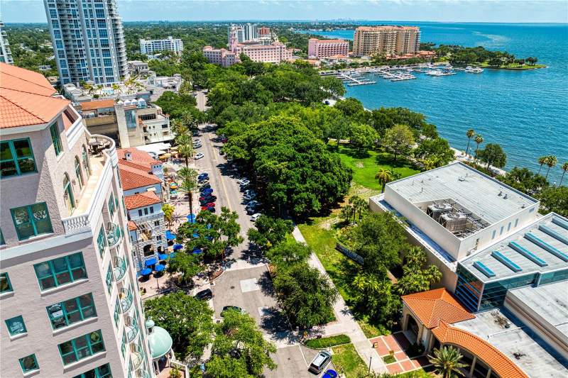 3 bedroom Condominium at 288 Beach Drive #Ph-2A, Cloister Of Beach Drive Condo, St Petersburg — photo 4