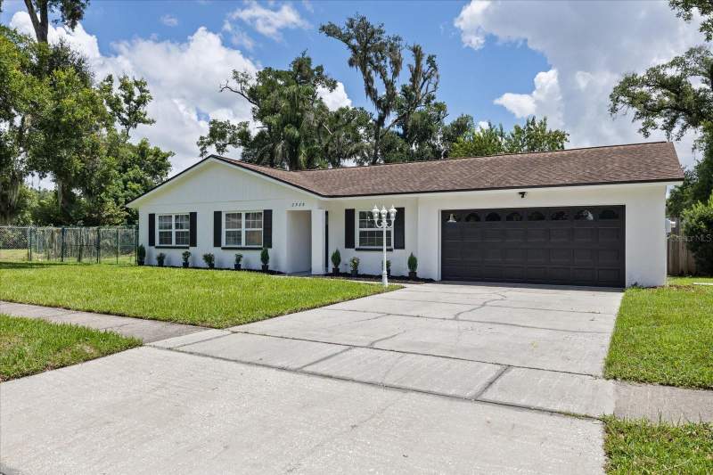 3 bedroom Single Family Residence at 2928 Forest Circle, Brandon Forest Sub, Seffner — photo 3