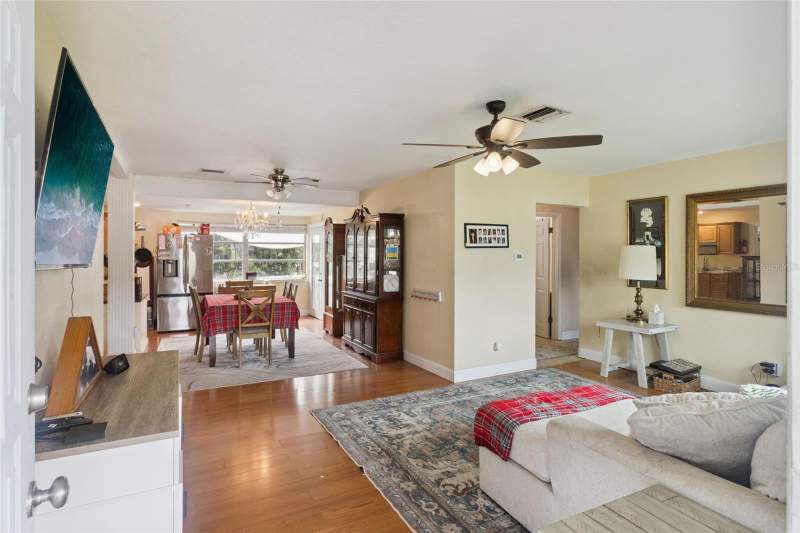 2 bedroom Single Family Residence at 1247 S SAN REMO AVENUE, FORREST HILL ESTATES, CLEARWATER — photo 5