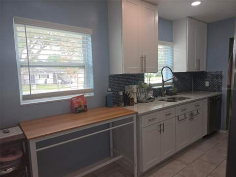 20 S Saturn Avenue, Clearwater FL - photo 12 of 38