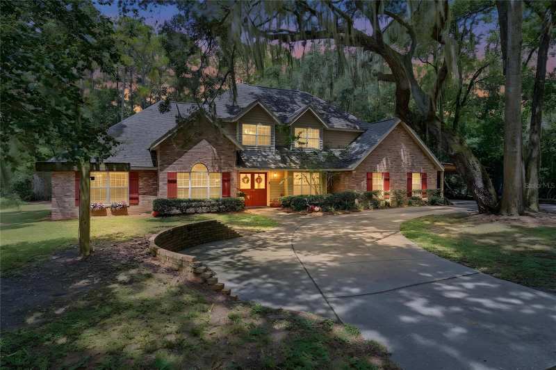 4 bedroom Single Family Residence at 44131 Parkway Lane, Pine Acres On Lake Dorr, Altoona — photo 1