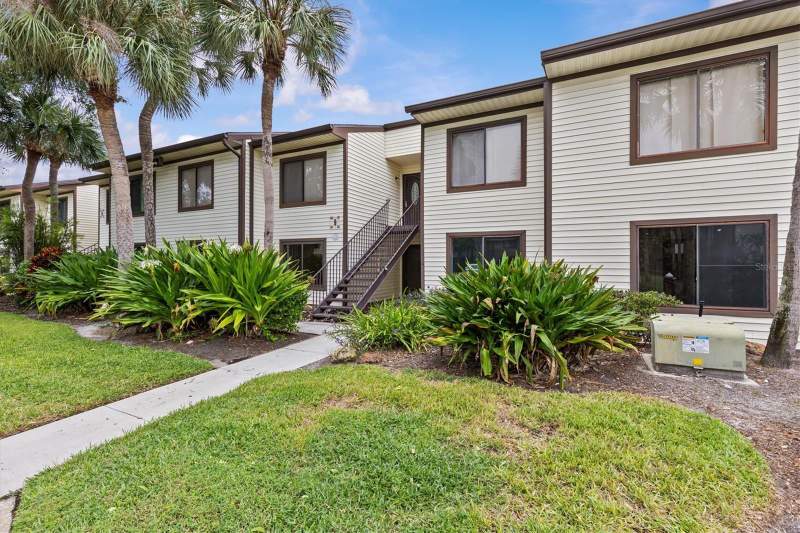 2 bedroom Condominium at 381 Moorings Cove Drive #9B, Moorings The Condo, Tarpon Springs — photo 2