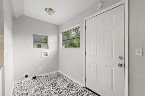 5518 11th Street, Zephyrhills FL - photo 14 of 41