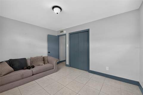 5005 Stolls Avenue, Tampa FL - photo 9 of 40