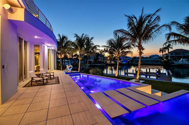 4 bedroom Single Family Residence at 445 McKinley Drive, Lido Beach Div B 3, Sarasota — photo 4