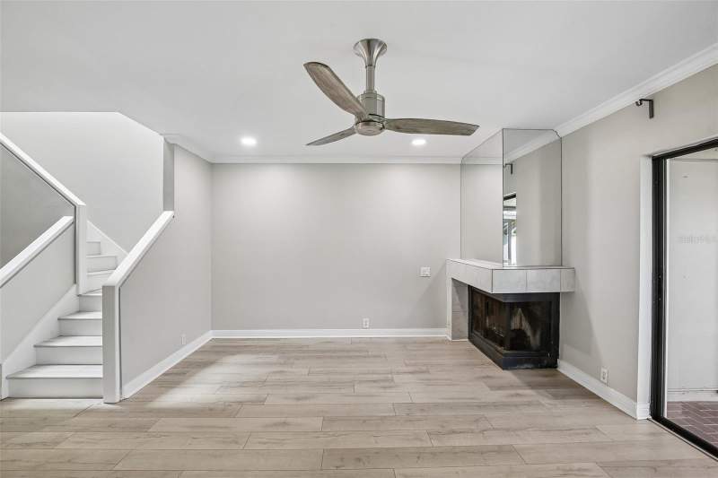 2 bedroom Townhouse at 1006 Cicero Lane, Oak Park Twnhms, Brandon — photo 5