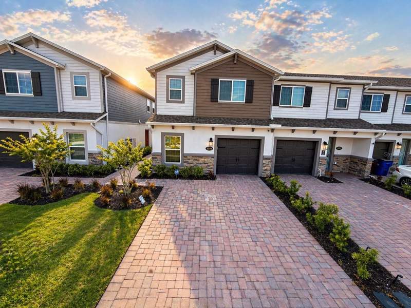 4 bedroom Townhouse at 5076 Rain Shadow Drive, Eden At Cross Prairie Ph 2, St Cloud — photo 4