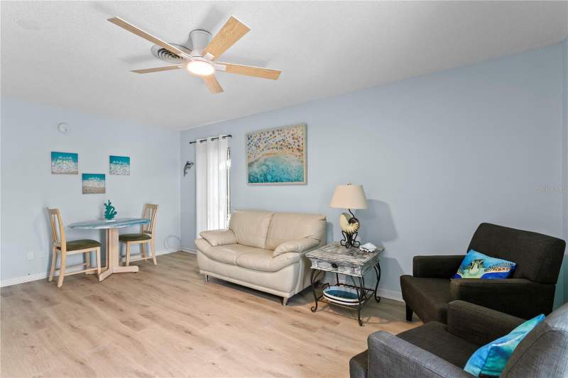 2 bedroom Condominium at 501 E Bay Drive #104, Magnolia Square Condo Inc, Largo — photo 2