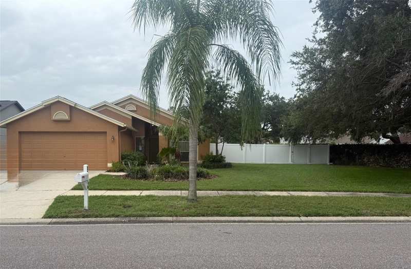 3 bedroom Single Family Residence at 11516 Whispering Hollow Drive, Countryway Prcl B Tr 17, Tampa — photo 1