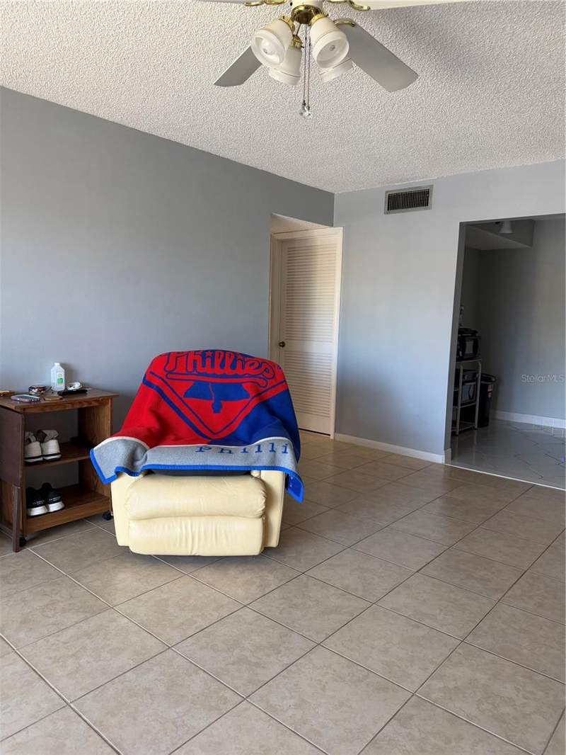 2 bedroom Condominium at 2688 Pine Ridge Way #A2, Pine Ridge At Palm Harbor, Palm Harbor — photo 3