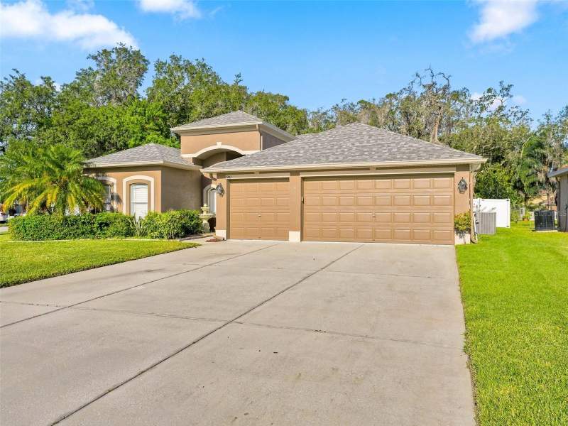 4 bedroom Single Family Residence at 1901 Oswego Drive, Key Vista Prcl 18, Holiday — photo 3