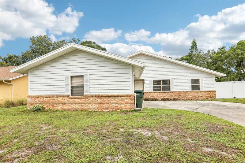 3 bedroom Single Family Residence at 700 13th Court, Moss Ridge, Largo — photo 1