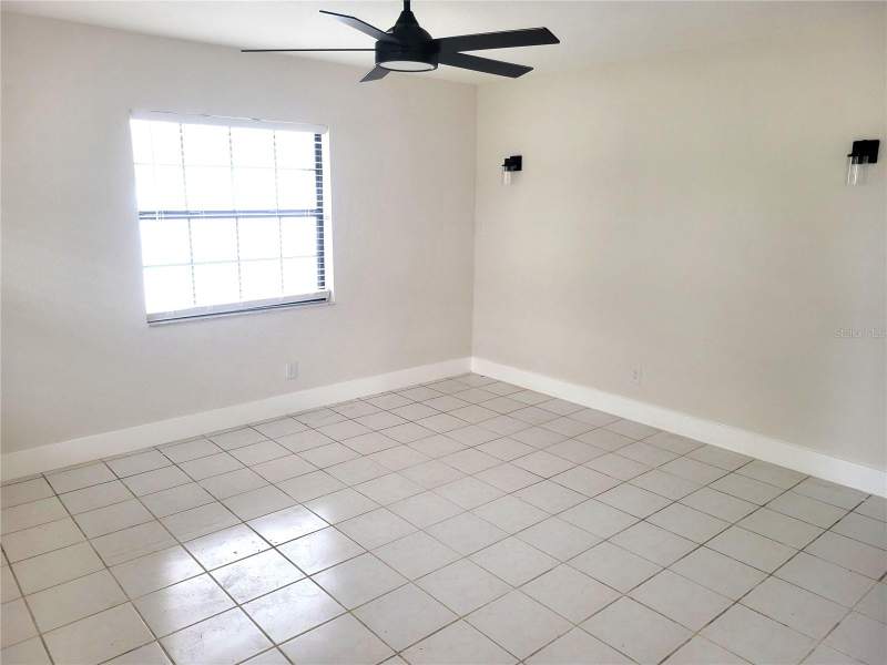 3 bedroom Single Family Residence at 1835 Maryland Avenue, Shoreacres Center, St Petersburg — photo 5