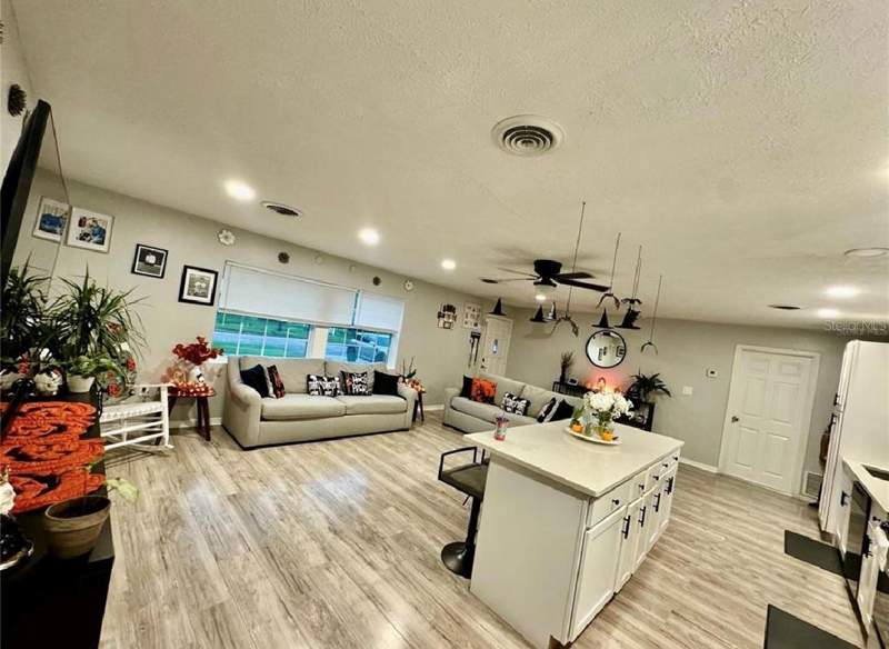 3 bedroom Single Family Residence at 5832 HOLMES DRIVE, ROBINSWOOD HEIGHTS 2ND ADD, ORLANDO — photo 2