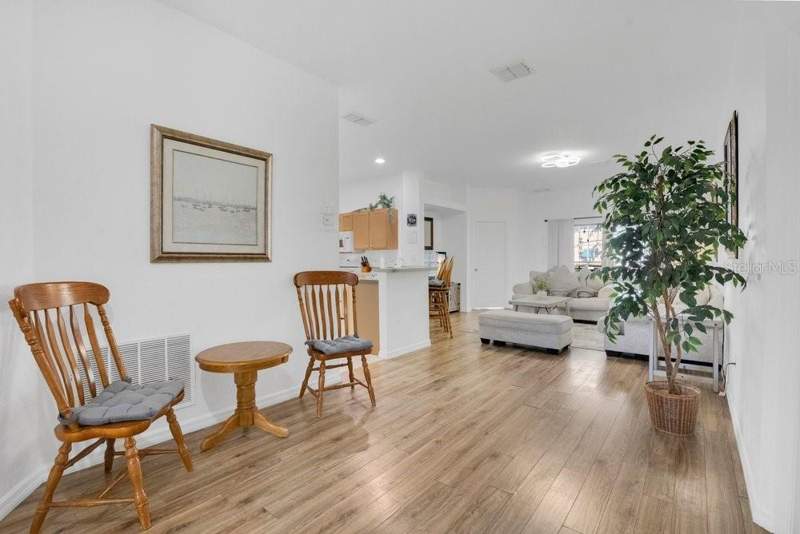 4 bedroom Single Family Residence at 16613 Caribbean Breeze Way, High Grove Unit 01 Lt 01 Pb 50 Pg 19-20, Clermont — photo 3