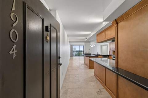 2413 Bayshore Boulevard #1904, Tampa FL - photo 9 of 80