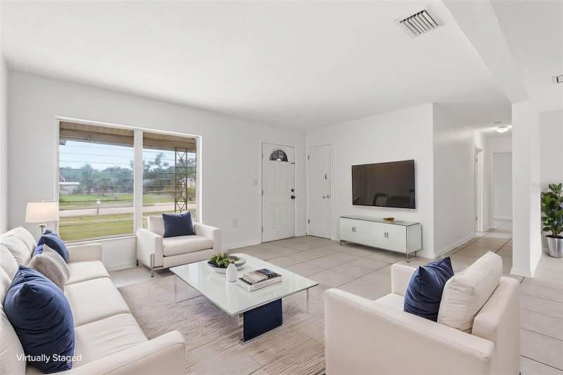 3 bedroom Single Family Residence at 21928 Beverly Avenue, Port Charlotte Sec 033, Port Charlotte — photo 2