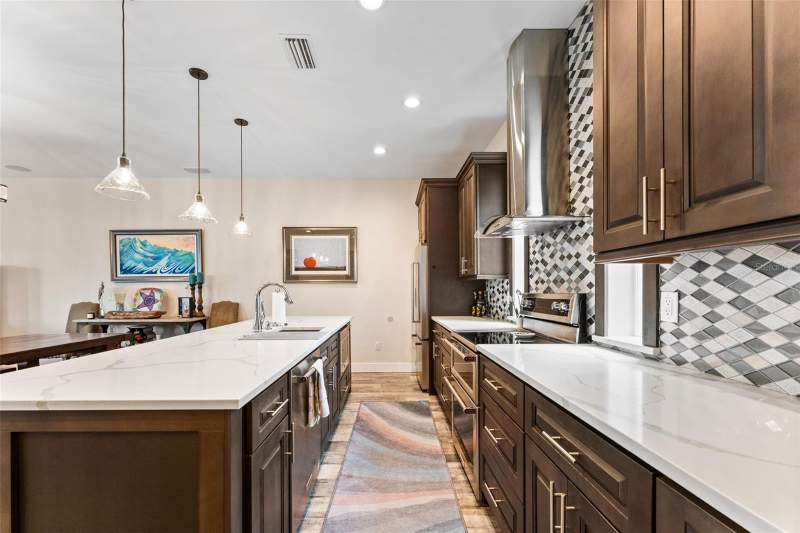 3 bedroom Townhouse at 4910 W McElroy Avenue #6, McElroy Ave Twnhms, Tampa — photo 5