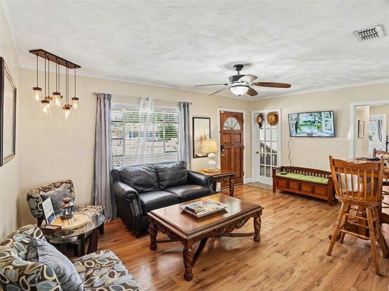 3 bedroom Single Family Residence at 315 W 11th Avenue, Mount Dora Orange Hill, Mount Dora — photo 5