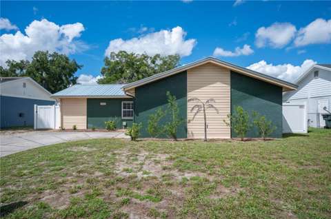 2262 Honeycomb Lane, home for sale in Lakeland 33801