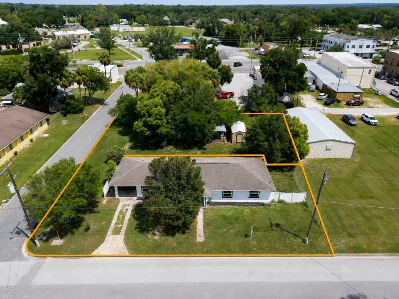 4 bedroom Single Family Residence at 180 N Kentucky Avenue, Umatilla Yanceys Add, Umatilla — photo 5
