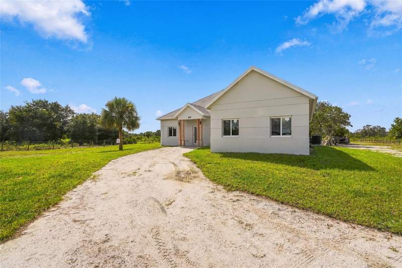 4 bedroom Single Family Residence at 15306 NW 270th Street, Southern Colonization Co, Okeechobee — photo 4